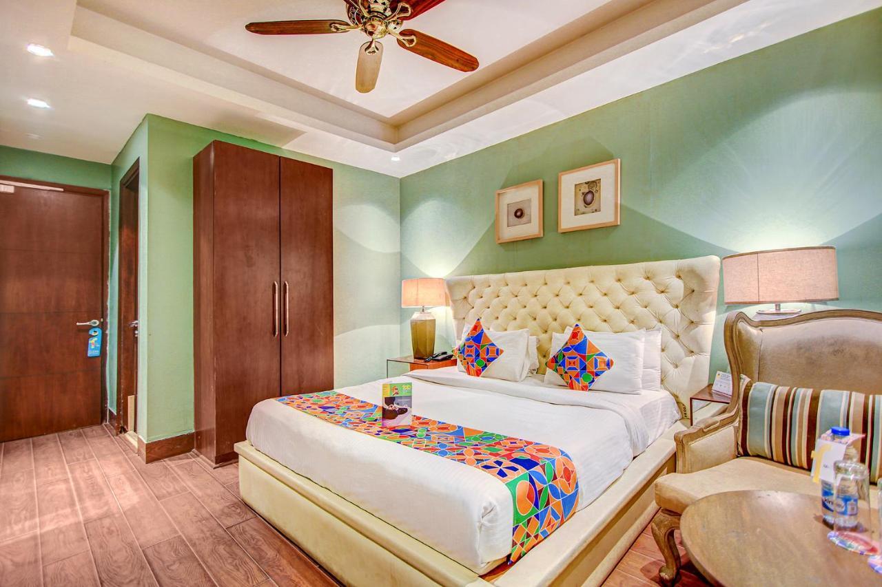 Hotel Fabhotel Cotts Vasant Kunj